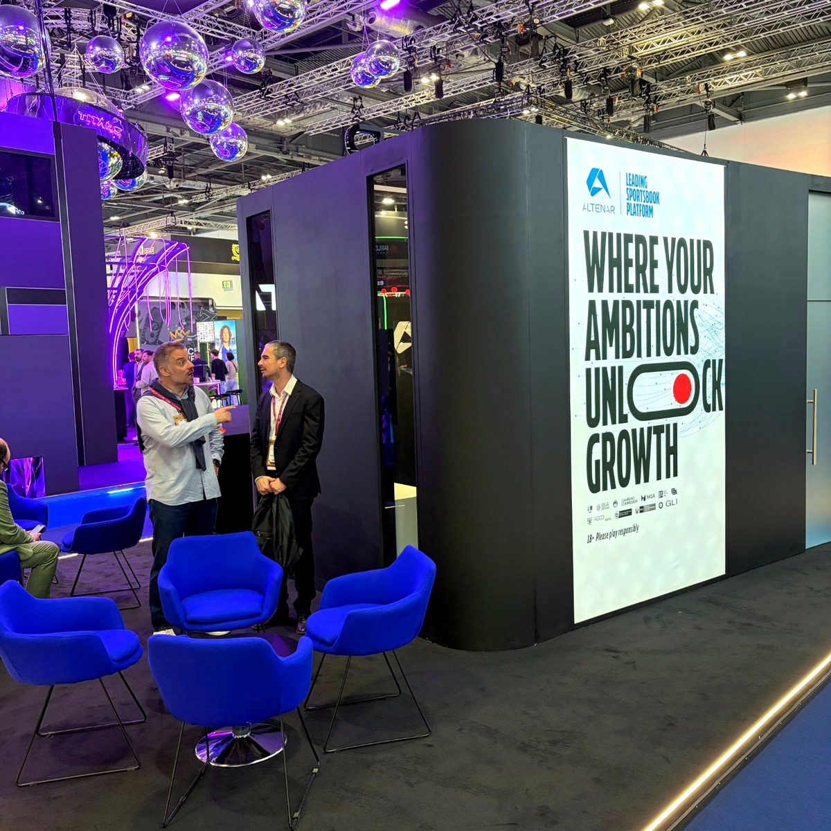 Exhibition overview iGB L!VE London